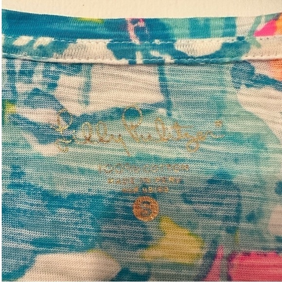 Lilly Pulitzer Beach and Bae Sailboat V Neck Tee Small Short Sleeve Womens - Picture 2 of 3